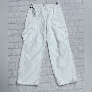 Aritzia TNA Women’s GD Light Birch Cargo Supply Pants Size 2 NWT